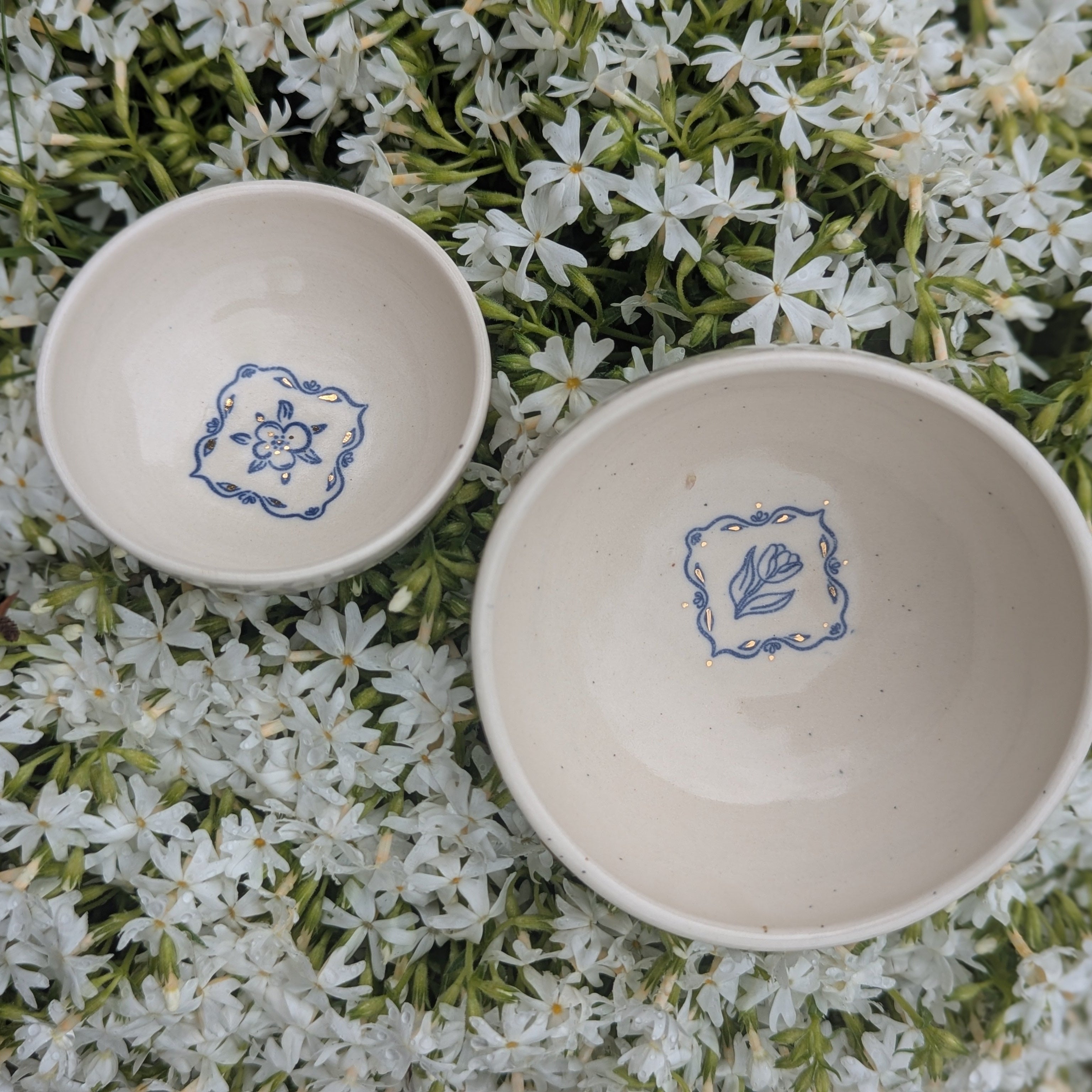 Porcelain Nesting Bowl Set (2 mini bowls)