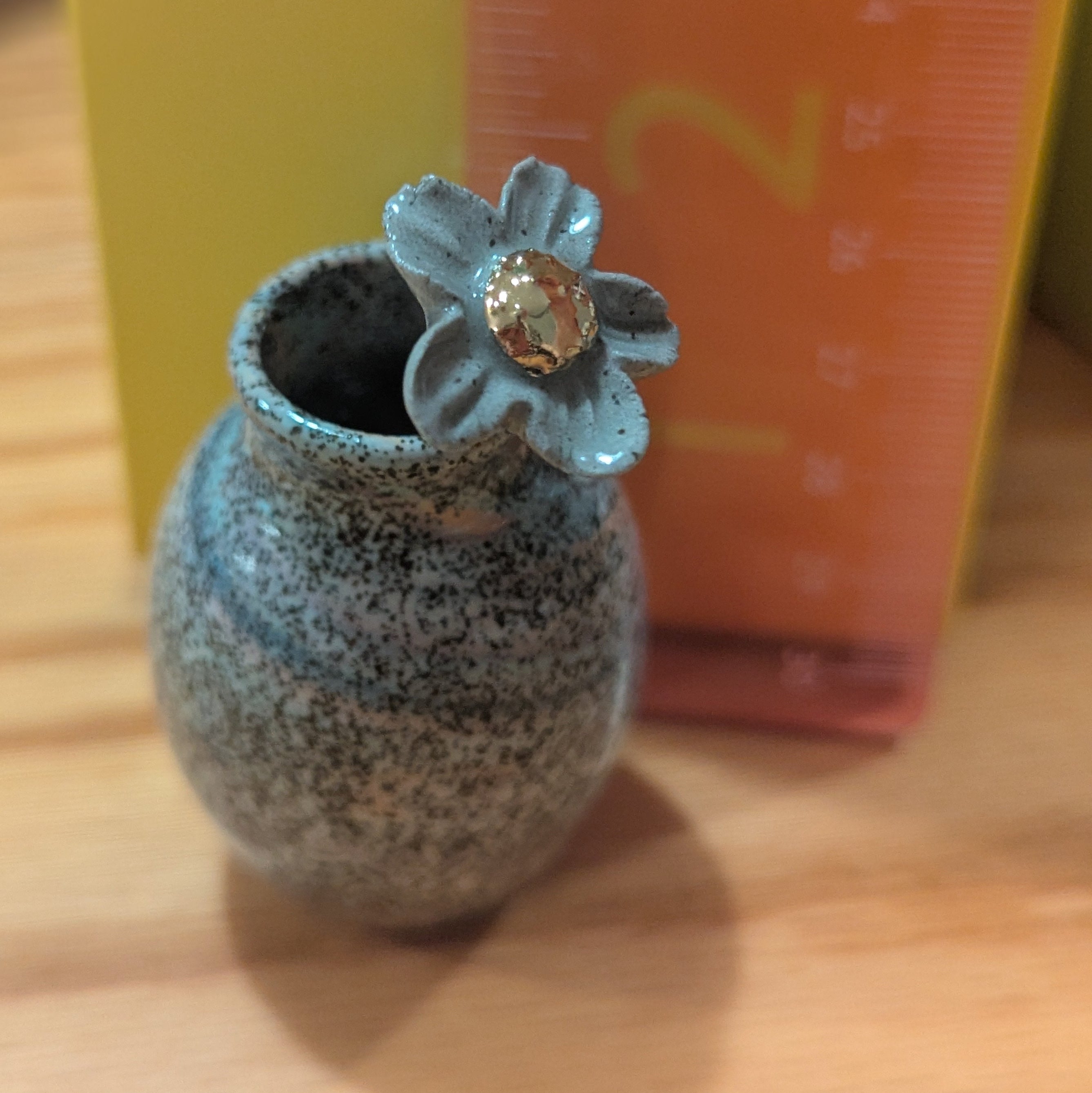 *Mystery* Miniature Vase & Forever Flower
